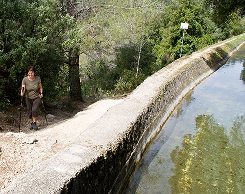 Pit Aretz c 2010 Pit Aretz: Kanal Siagne